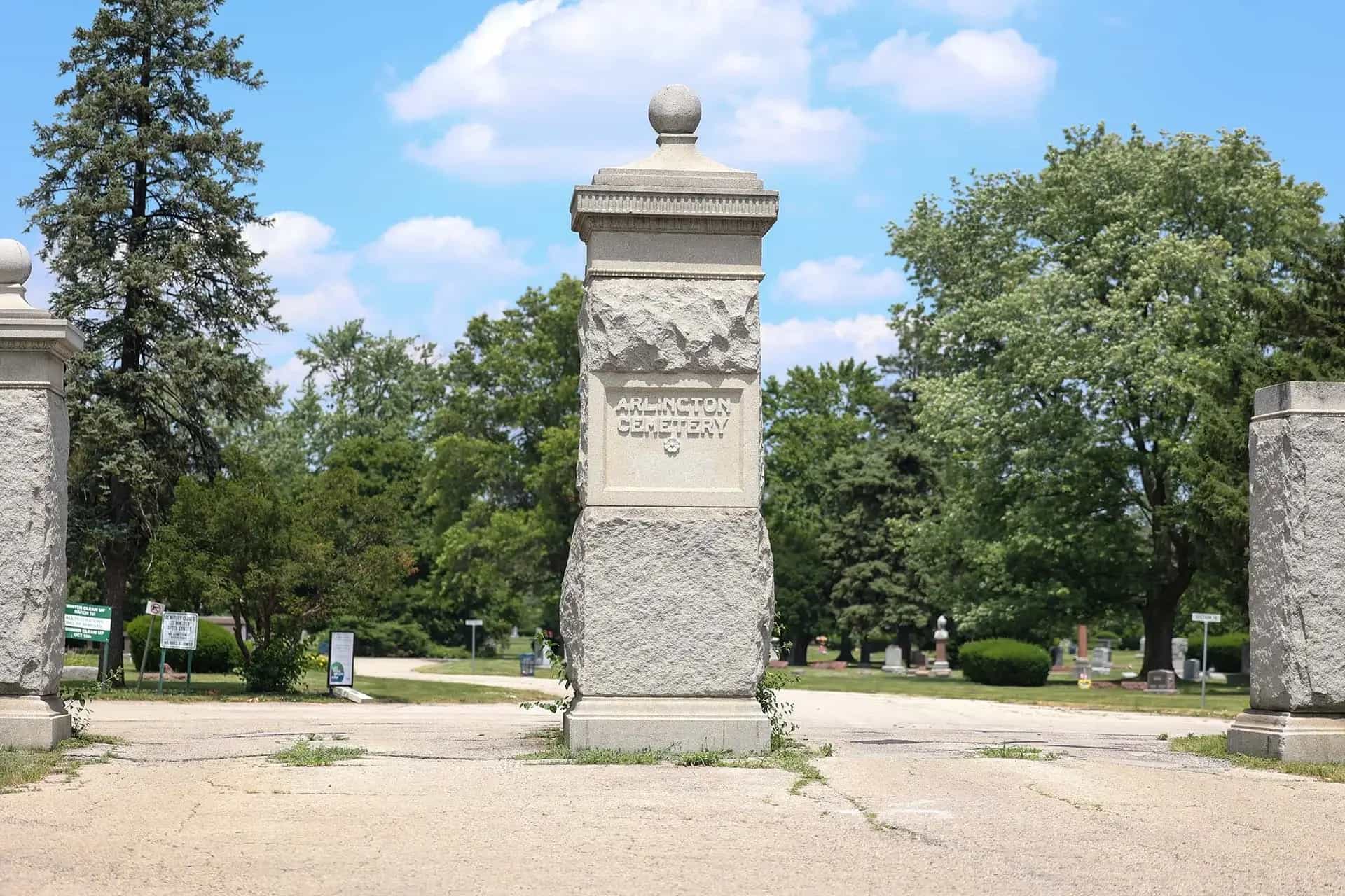 Arlington Cemetery in Elmhurst